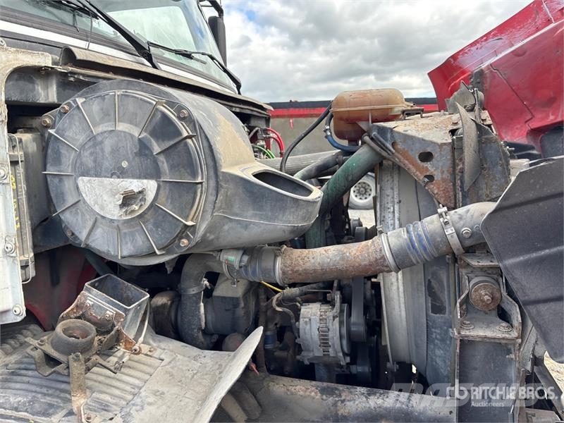 Volvo VHD 6x4 Tanker Truck Tsisternveokid