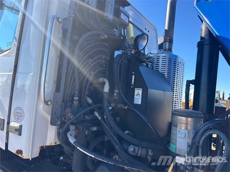 Volvo VHD64B 6x4 Snow Plow Truck Municipal / general purpose vehicles