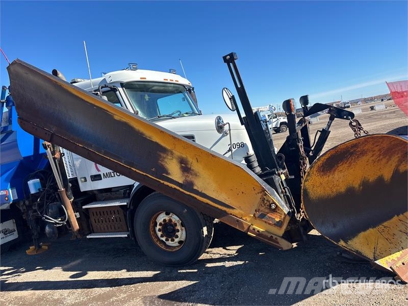 Volvo VHD64B 6x4 Snow Plow Truck Municipal / general purpose vehicles