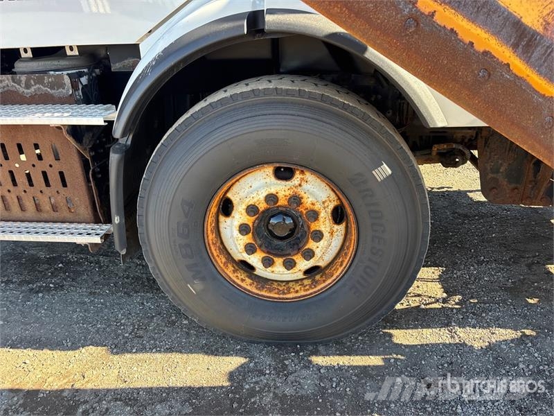 Volvo VHD64B 6x4 Snow Plow Truck Municipal / general purpose vehicles