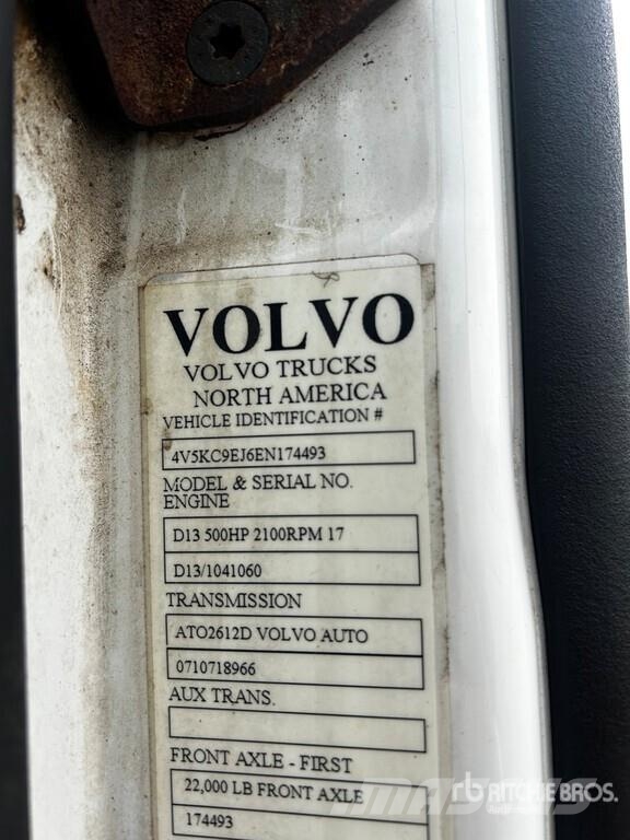 Volvo VHD64B Snow Plow Truck Komunalna vozila za opštu namenu