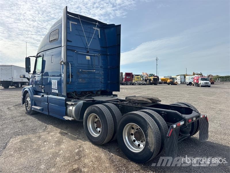 Volvo VNL Camiones tractor