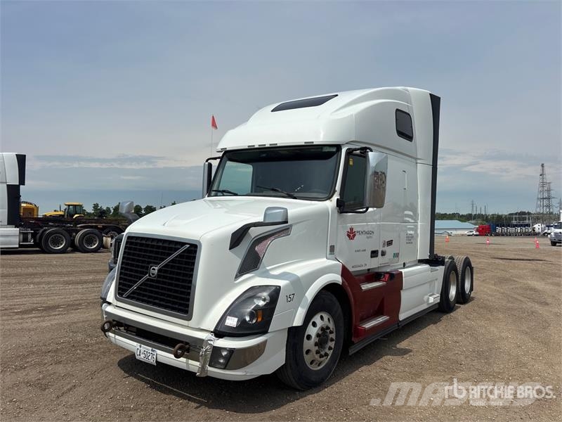 Volvo VNL Tractor Units