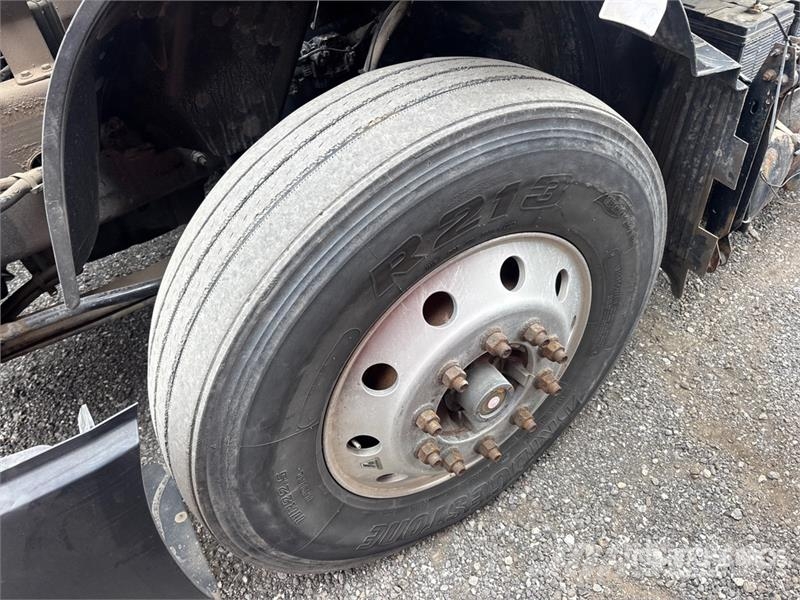 Volvo VNL Vlačilci