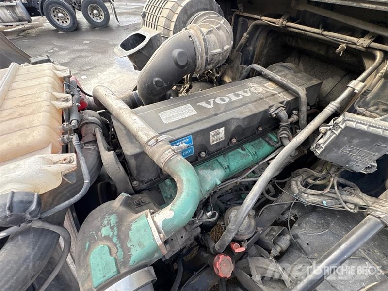Volvo VNL وحدات الجر