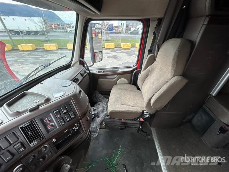 Volvo VNL Prime Movers