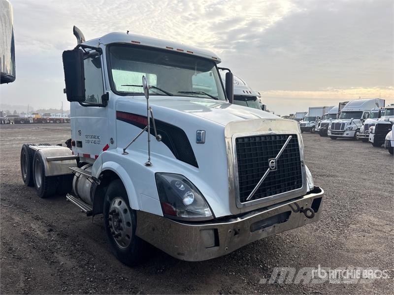 Volvo VNL Truck Tractor Units