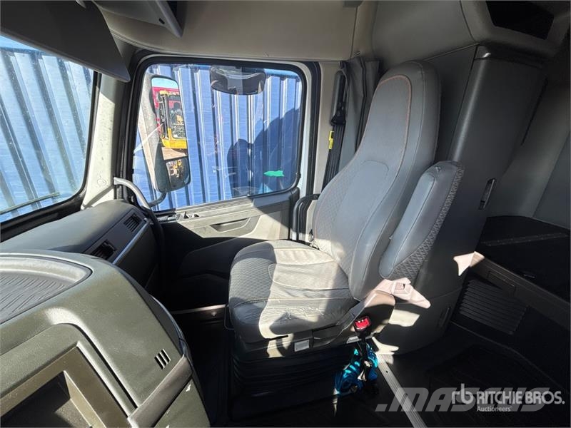 Volvo VNL Tractores (camiões)