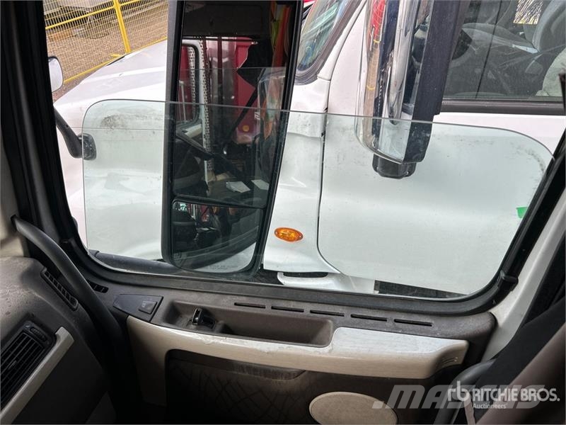 Volvo VNL Vilcēji