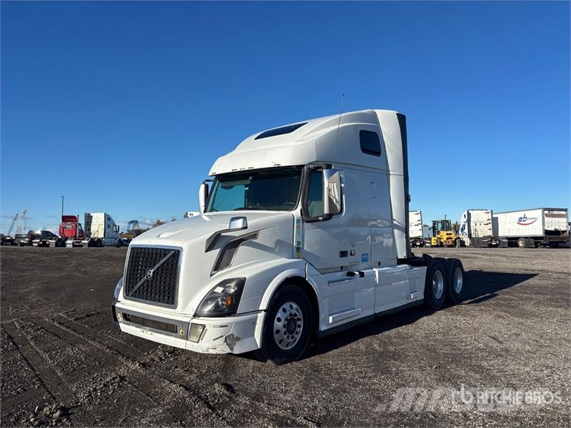 Volvo VNL Motrici e Trattori Stradali