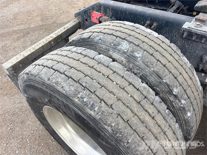 Volvo VNL Sattelzugmaschinen