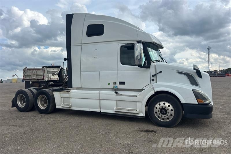 Volvo VNL 牵引车