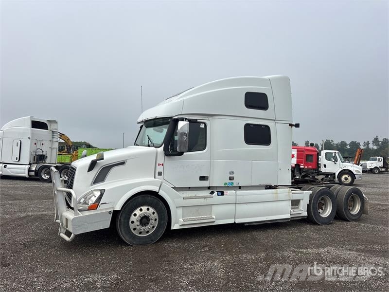 Volvo VNL وحدات الجر