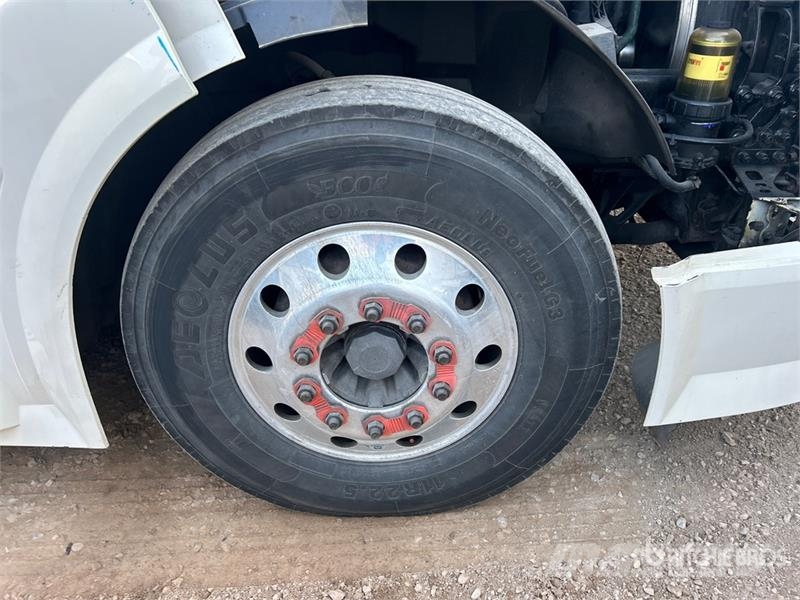 Volvo VNL Vilcēji
