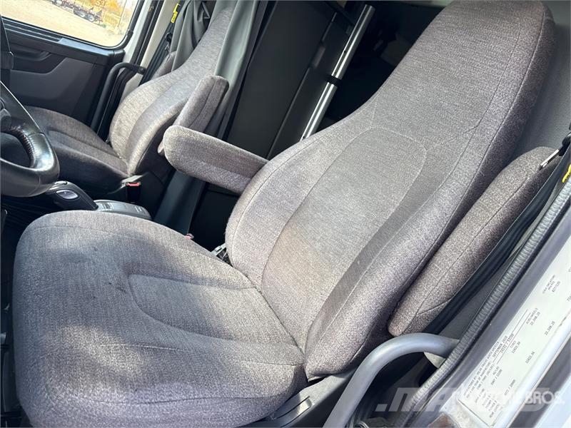 Volvo VNL Sattelzugmaschinen