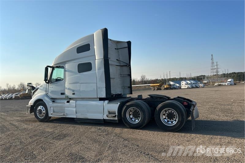 Volvo VNL Truck Tractor Units