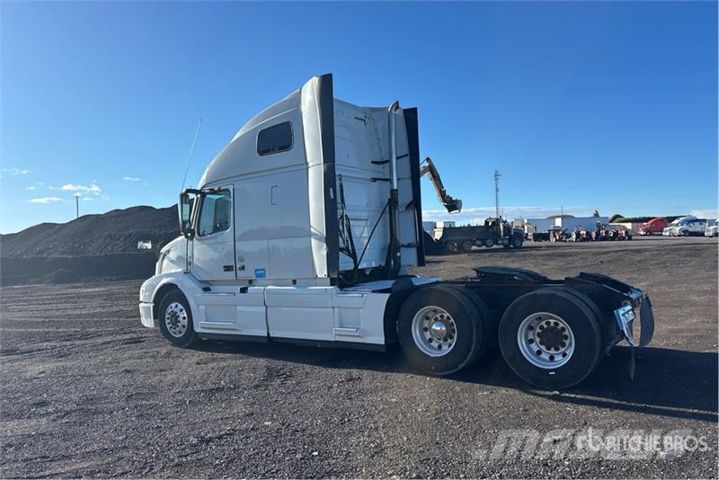 Volvo VNL Motrici e Trattori Stradali
