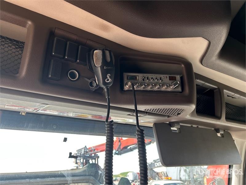 Volvo VNL Prime Movers