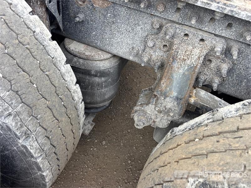 Volvo VNL Sattelzugmaschinen