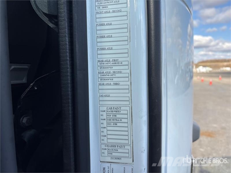 Volvo VNL Sattelzugmaschinen