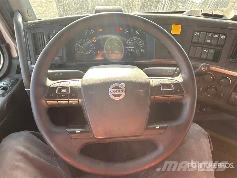 Volvo VNL Ciągniki siodłowe