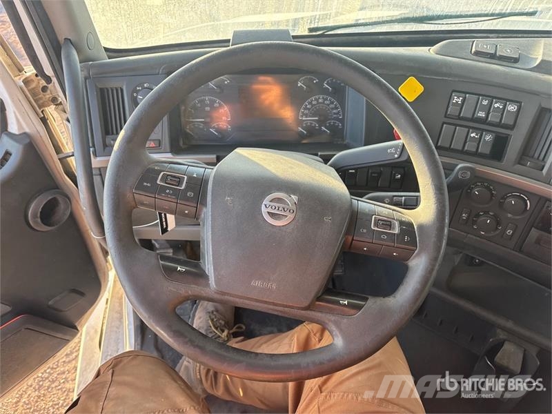 Volvo VNL Vilcēji