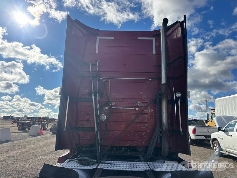 Volvo VNL 牵引车