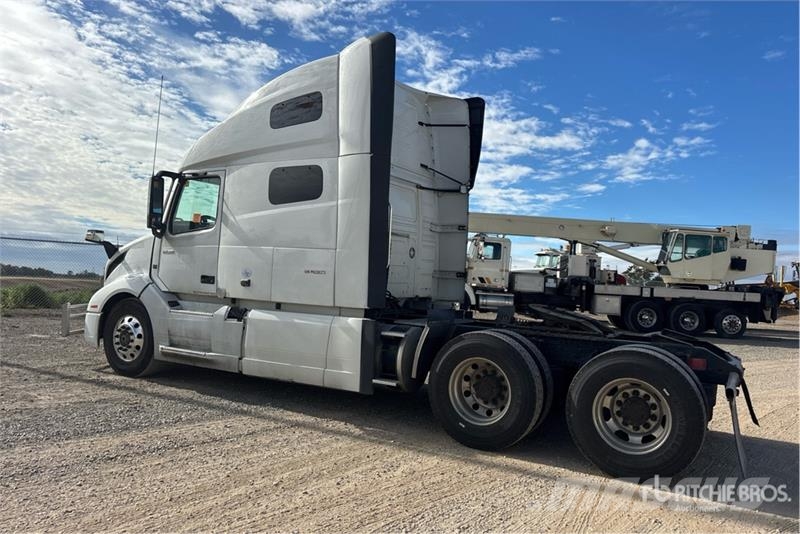 Volvo VNL Sattelzugmaschinen