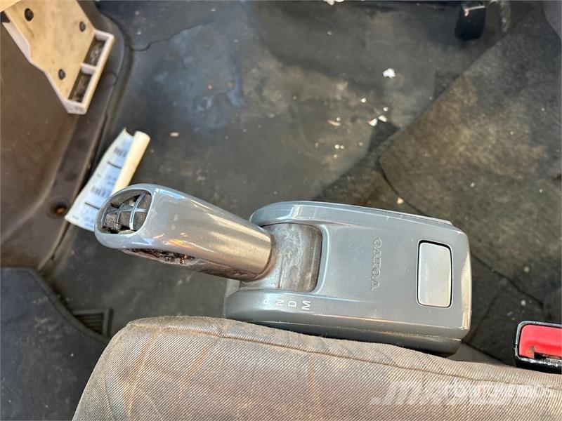 Volvo VNL 牵引车