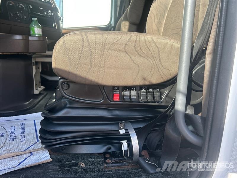 Volvo VNL Motrici e Trattori Stradali