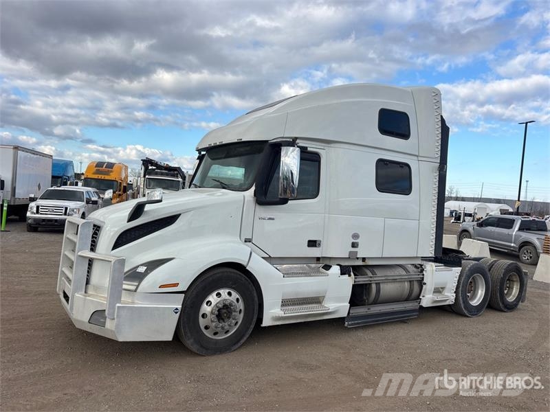 Volvo VNL Sattelzugmaschinen