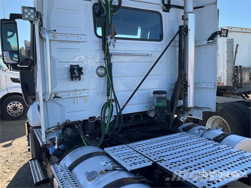Volvo VNL Nyergesvontatók