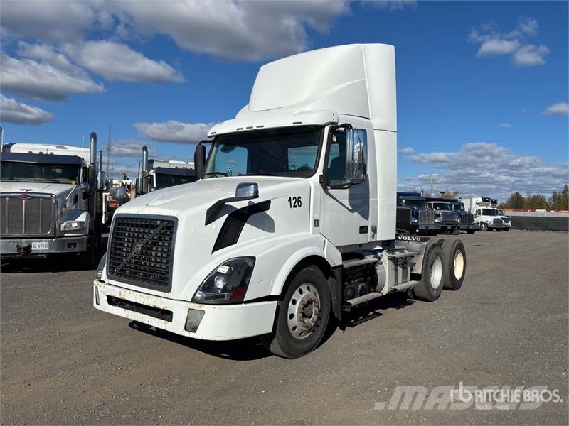 Volvo VNL Sattelzugmaschinen