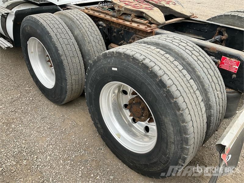 Volvo VNL Motrici e Trattori Stradali