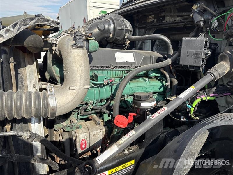 Volvo VNL Motrici e Trattori Stradali