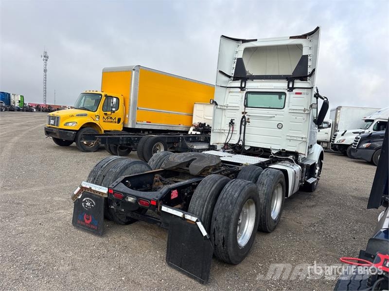 Volvo VNL Trekkers