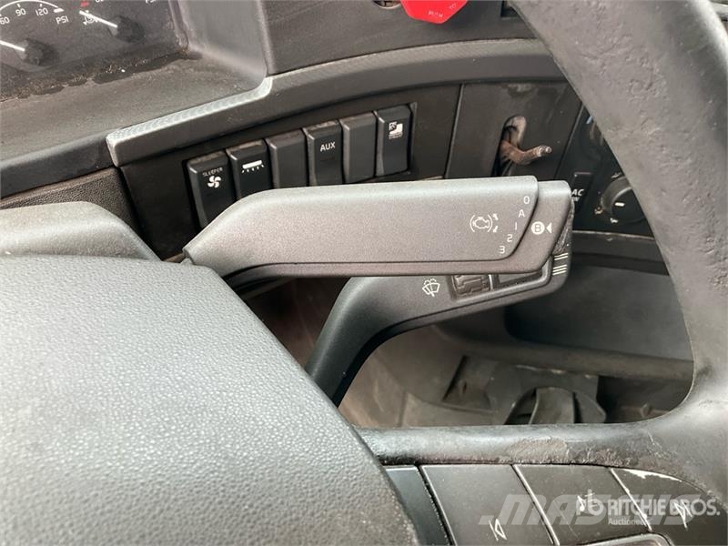Volvo VNL Motrici e Trattori Stradali