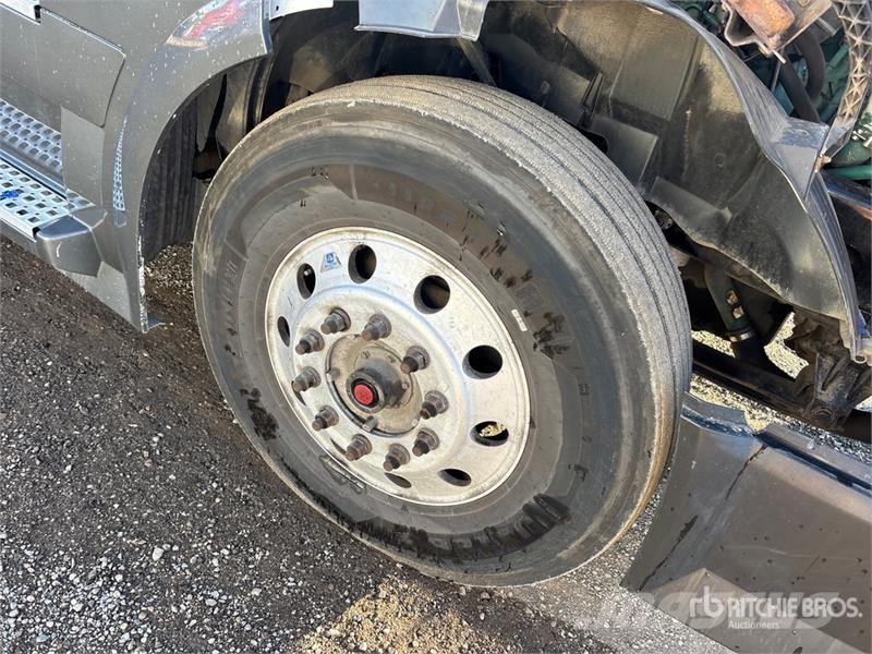 Volvo VNL Ťahače