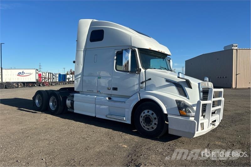 Volvo VNL وحدات الجر