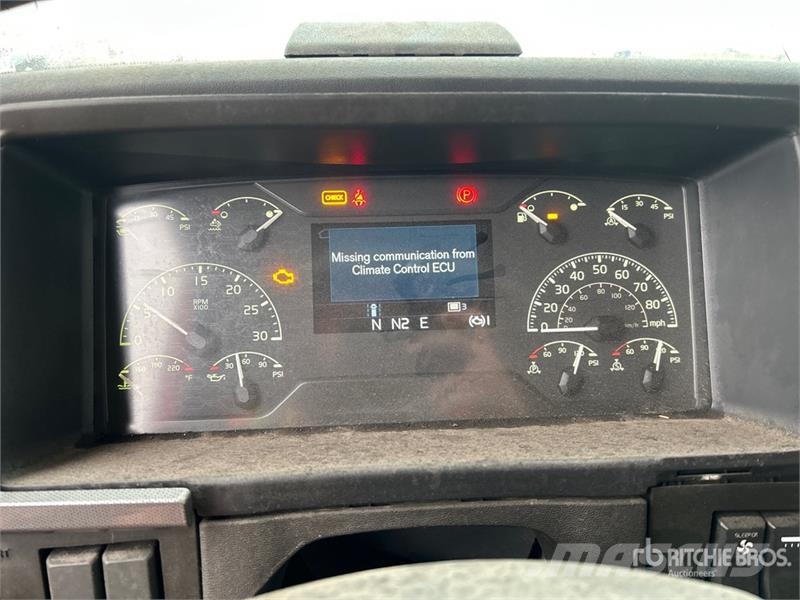 Volvo VNL Trekkers