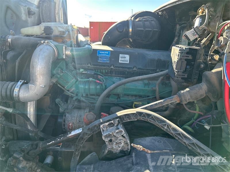 Volvo VNL Vlačilci
