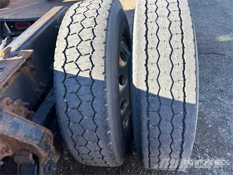 Volvo VNL Vlačilci