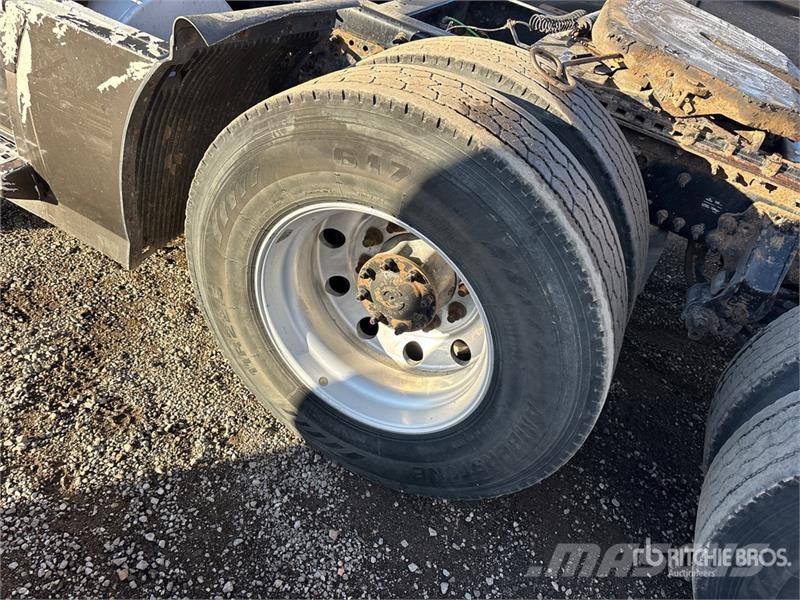 Volvo VNL Ťahače
