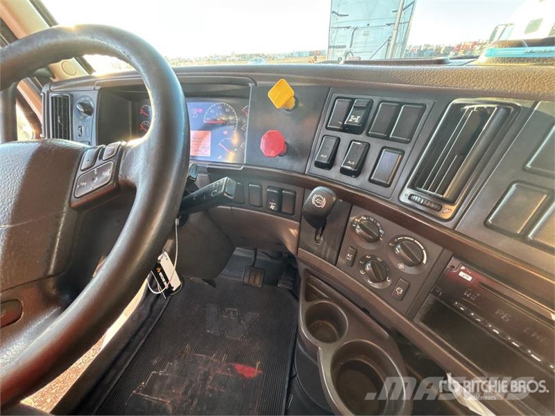 Volvo VNL Ťahače