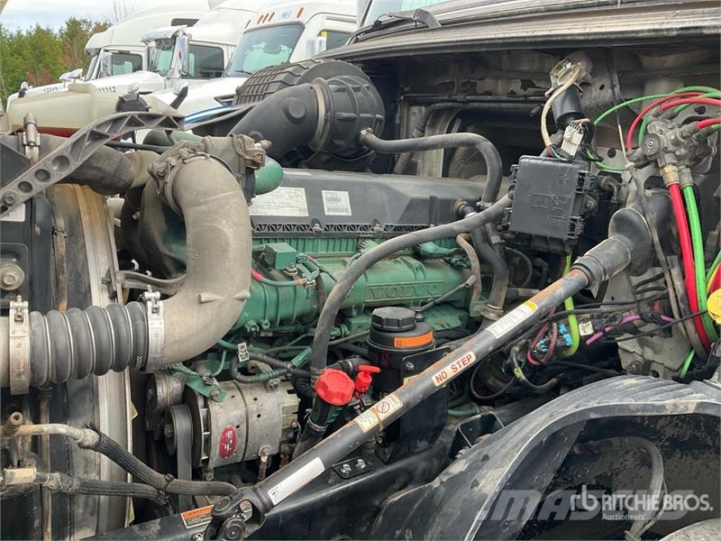 Volvo VNL Motrici e Trattori Stradali