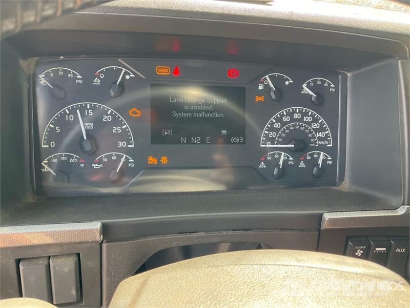 Volvo VNL Trekkvogner
