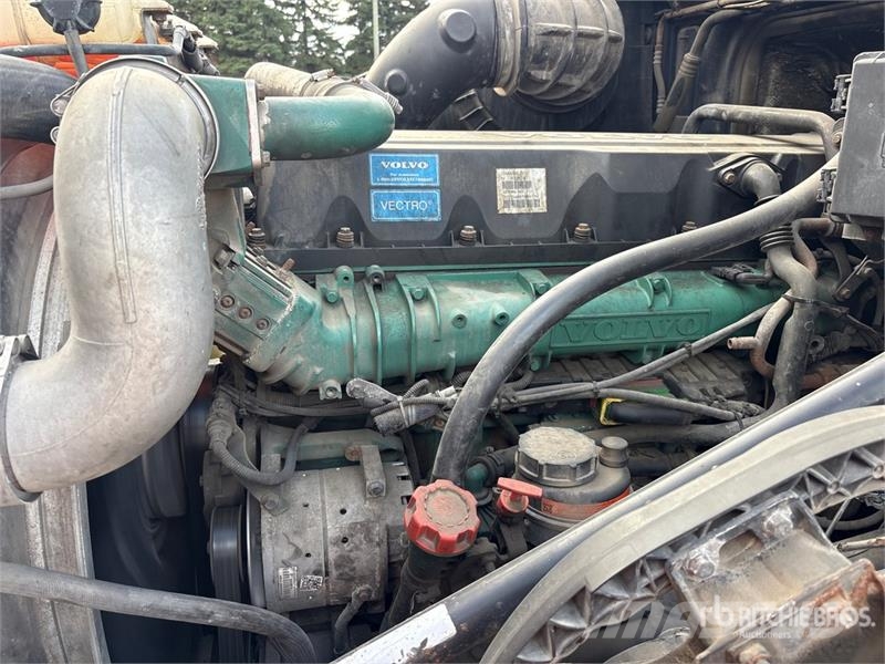 Volvo VNL وحدات الجر