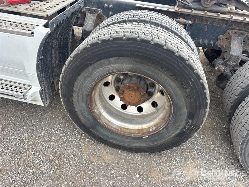 Volvo VNL Vilcēji