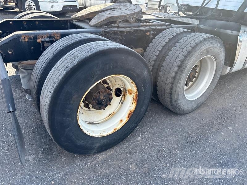 Volvo VNL Sattelzugmaschinen