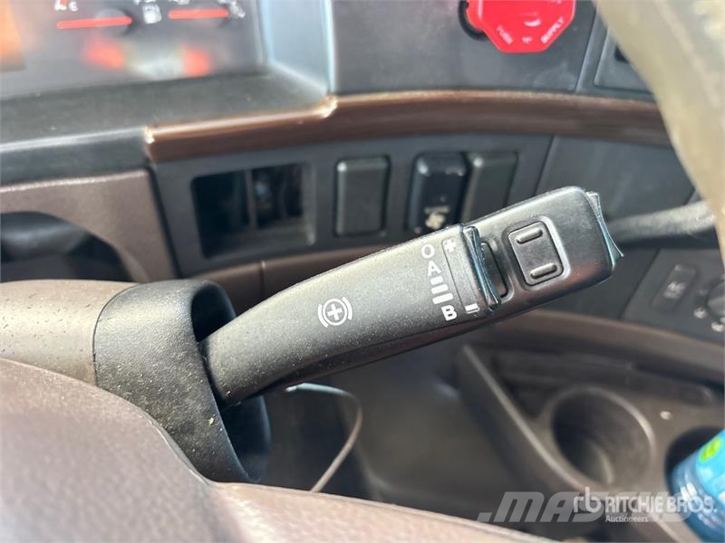 Volvo VNL Ťahače